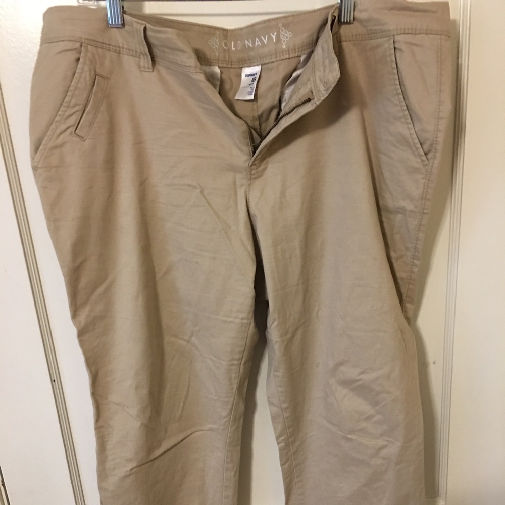 Khaki boyfriend chino